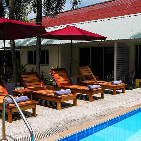 Maiiam Bungalows Kata Beach Esterno foto