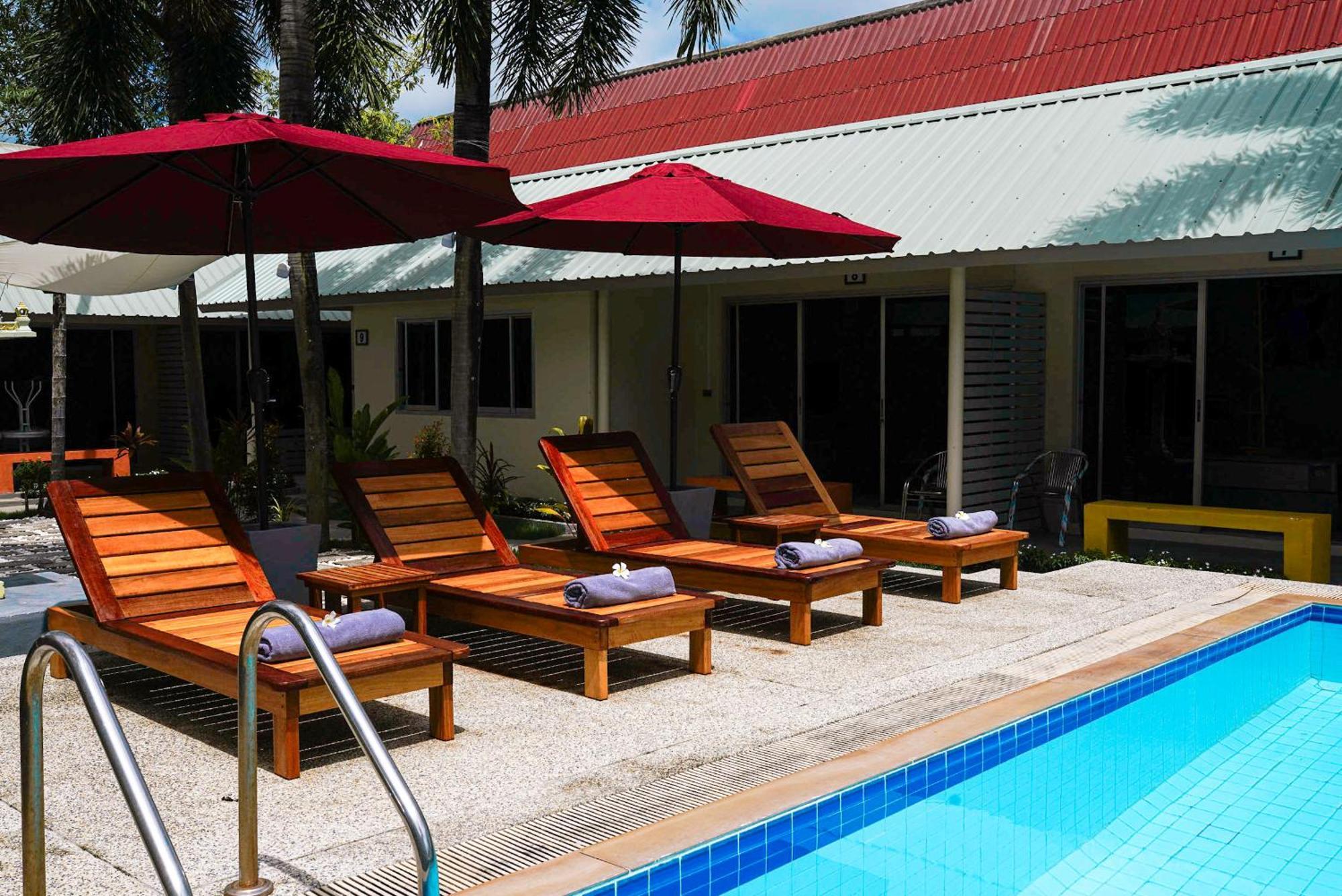 Maiiam Bungalows Kata Beach Esterno foto